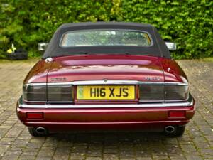 Image 23/50 de Jaguar XJS 5.3 V12 (1995)