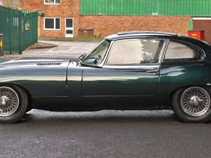 Immagine 14/50 di Jaguar Type E (2+2) (1966)
