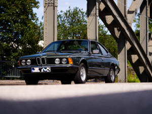 Bild 19/21 von BMW 633 CSi (1980)