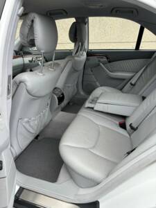 Bild 16/20 von Mercedes-Benz S 430 (2000)