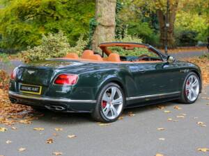 Bild 38/49 von Bentley Continental GTC V8 S (2017)