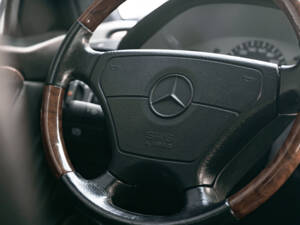 Imagen 34/41 de Mercedes-Benz C 36 AMG (1995)