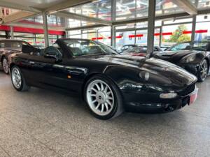 Bild 3/19 von Aston Martin DB 7 Volante (1998)