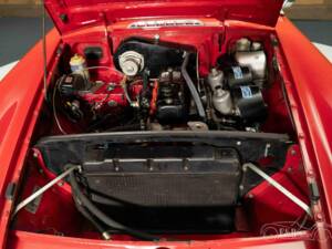 Bild 16/18 von MG MGB (1963)
