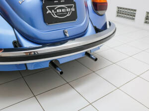 Bild 14/19 von Volkswagen Käfer 1303 LS (1978)