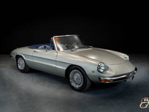 Image 7/22 of Alfa Romeo 1300 Spider Junior (1968)