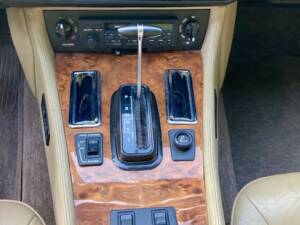 Imagen 12/16 de Jaguar XJ-S V12 (1988)