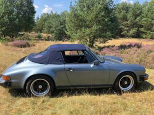 Image 4/50 of Porsche 911 Carrera 3.2 (1984)