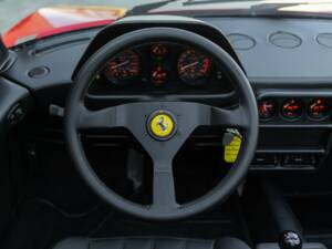 Image 45/50 de Ferrari 328 GTS (1987)