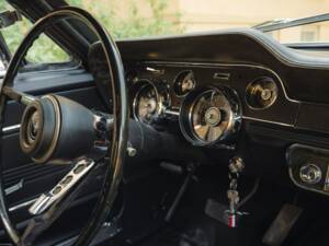 Image 31/81 of Ford Mustang 289 (1967)
