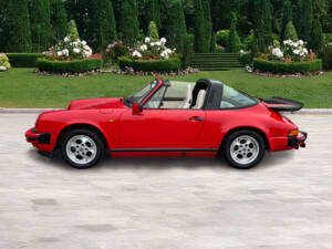 Imagen 5/6 de Porsche 911 Carrera 3.2 (1985)