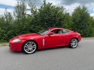 Image 6/49 of Jaguar XKR (2007)