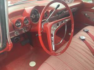 Image 4/4 de Chevrolet Impala Sedan (1960)