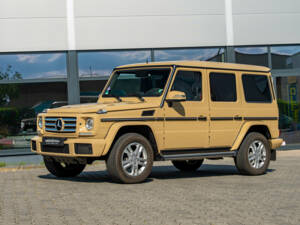 Image 2/33 of Mercedes-Benz G 500 (LWB) (2017)