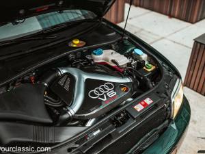 Image 4/6 of Audi RS4 Avant (2000)