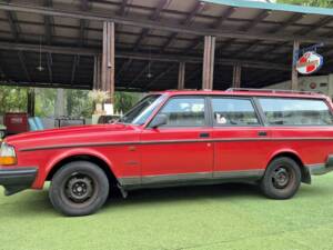 Bild 3/48 von Volvo 245 Super Polar (1992)