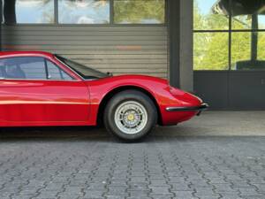Image 24/35 of Ferrari Dino 246 GT (1968)