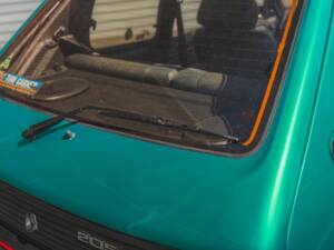 Bild 19/50 von Peugeot 205 GTi 1.9 (1991)