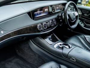 Image 4/43 of Mercedes-Benz C 63 S AMG (2015)