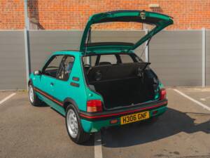 Bild 32/50 von Peugeot 205 GTi 1.9 (1991)