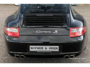 Image 14/29 of Porsche 911 Carrera S (2006)