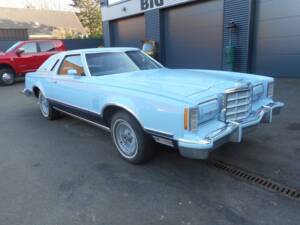 Image 2/21 of Ford Thunderbird Heritage Edition (1979)