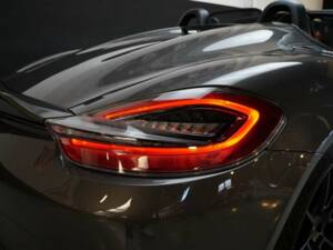 Image 14/50 of Porsche Boxster Spyder (2016)