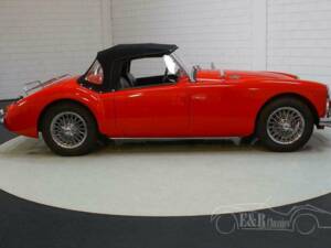 Image 13/19 of MG MGA 1600 (1962)