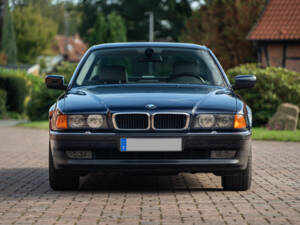 Bild 8/62 von BMW 740iL (1998)