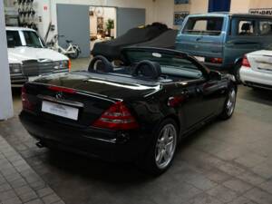 Image 14/28 of Mercedes-Benz SLK 230 Kompressor (2003)