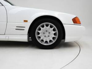 Imagen 10/15 de Mercedes-Benz 300 SL (1991)