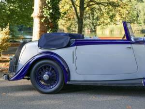 Image 22/50 of Bentley 4 1&#x2F;4 Litre (1936)