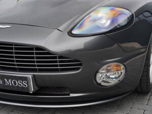 Image 31/50 of Aston Martin V12 Vanquish S (2007)