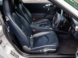 Bild 15/50 von Porsche 911 Carrera (2004)