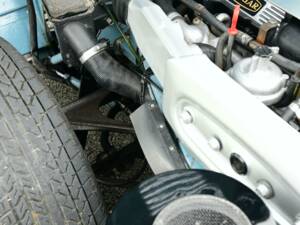 Image 43/50 de Jaguar E-Type V12 (2+2) (1972)