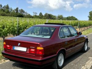 Image 8/51 of BMW 535i (1991)