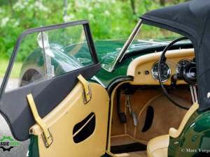 Image 30/41 of Triumph TR 3A (1959)