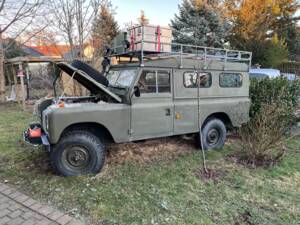 Image 4/12 of Land Rover 109 (1980)