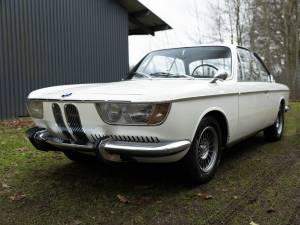 Image 3/49 of BMW 2000 CS (1967)