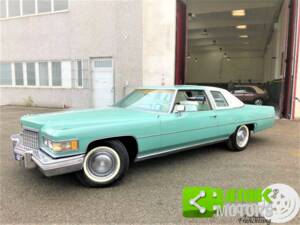 Afbeelding 2/10 van Cadillac Coupe DeVille (1976)