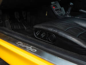 Bild 12/49 von Porsche 911 Turbo (WLS I) (1997)
