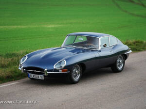 Image 2/30 de Jaguar E-Type 4.2 (1967)