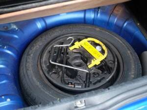 Image 21/38 of Renault Clio II 2.0 16V Sport (2002)