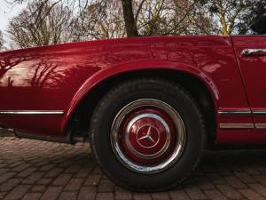 Image 8/50 of Mercedes-Benz 230 SL (1966)