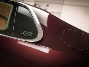 Image 18/50 of Jaguar XJS 6.0 (1994)