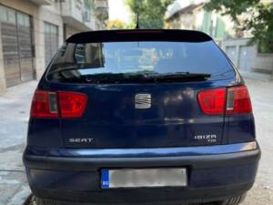 Image 2/25 de SEAT Ibiza II 1.9 TDI (1999)