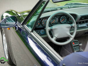 Image 33/60 de Porsche 911 Carrera (1994)