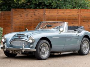 Immagine 2/50 di Austin-Healey 3000 Mk III (BJ8) (1964)