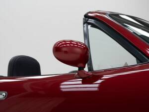 Immagine 13/15 di Mazda MX-5 1.6 (1991)