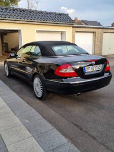 Immagine 13/31 di Mercedes-Benz CLK 200 K (2006)